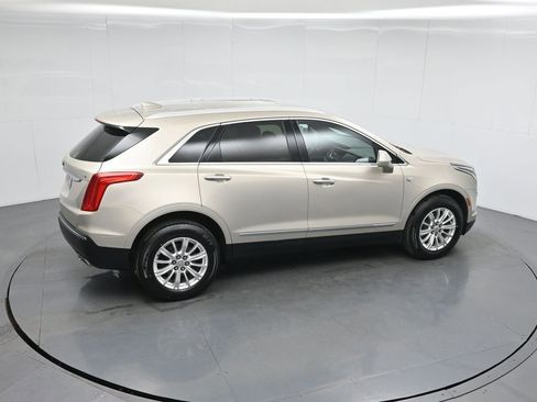 Used 2017 Cadillac XT5 FWD image 38