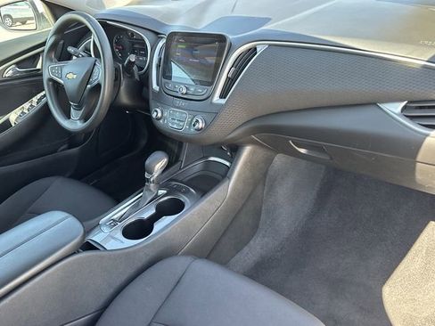 Certified 2024 Chevrolet Malibu LT image 32