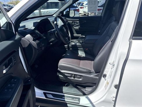Certified 2025 Honda Ridgeline Black Edition image 11