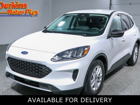Used 2022 Ford Escape SE FWD image 1