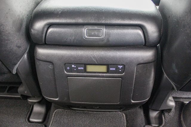 Used 2022 Nissan Armada SL w/ Captain's Chairs Package RWD image 24