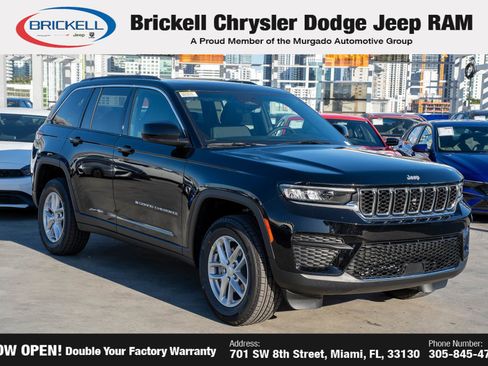 New 2025 Jeep Grand Cherokee Laredo X image 3