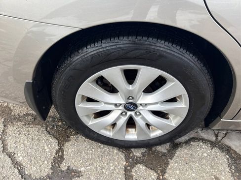 Used 2016 Subaru Legacy 2.5i Premium image 17