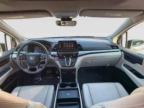 Used 2025 Honda Odyssey EX-L image 18