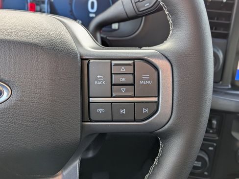 New 2026 Ford F350 Lariat w/ Black Appearance Package image 32