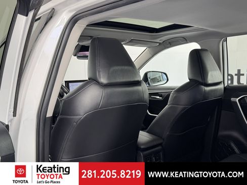 Certified 2024 Toyota RAV4 XLE Premium AWD/4WD image 18