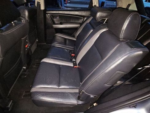 Used 2011 MAZDA CX-9 Grand Touring w/ Moonroof & Bose Audio Pkg image 19