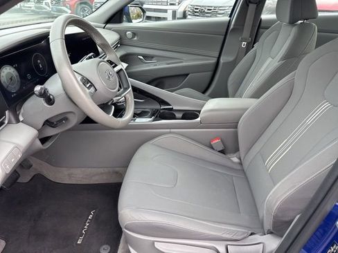 Certified 2023 Hyundai Elantra SEL w/ Convenience Package image 21