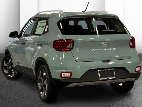 New 2026 Hyundai Venue SEL image 5