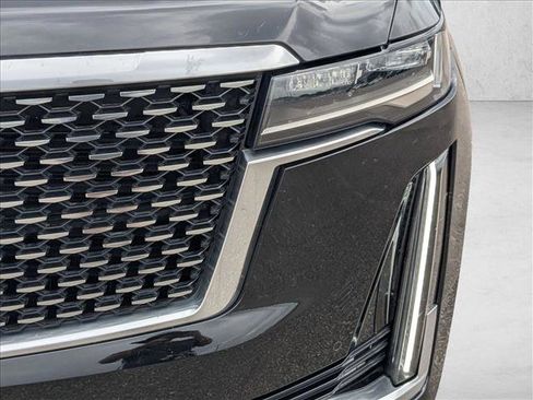 Used 2023 Cadillac Escalade ESV Luxury AWD/4WD image 9