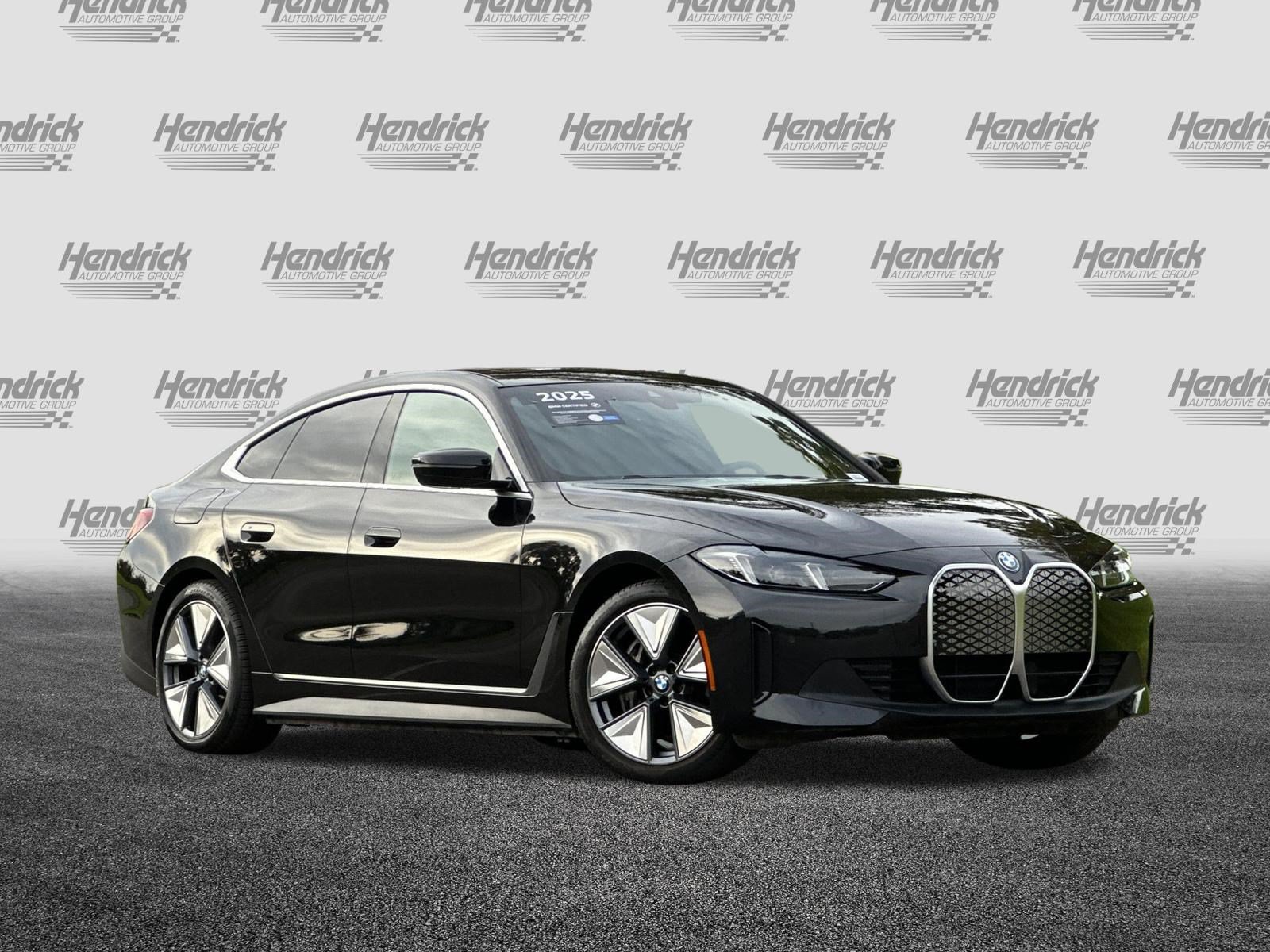 Certified 2025 BMW i4 eDrive40 RWD image 2