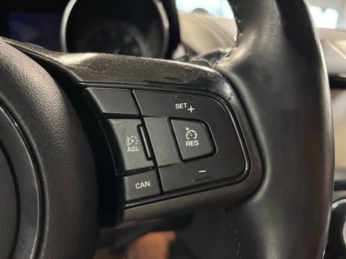 Used 2014 Jaguar F-TYPE Convertible image 18