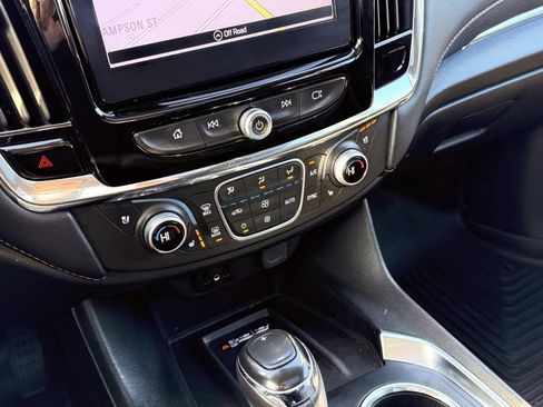 Used 2018 Chevrolet Traverse Premier image 15