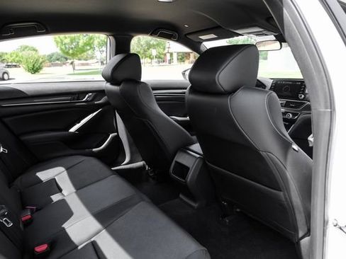 Used 2019 Honda Accord Sport image 36