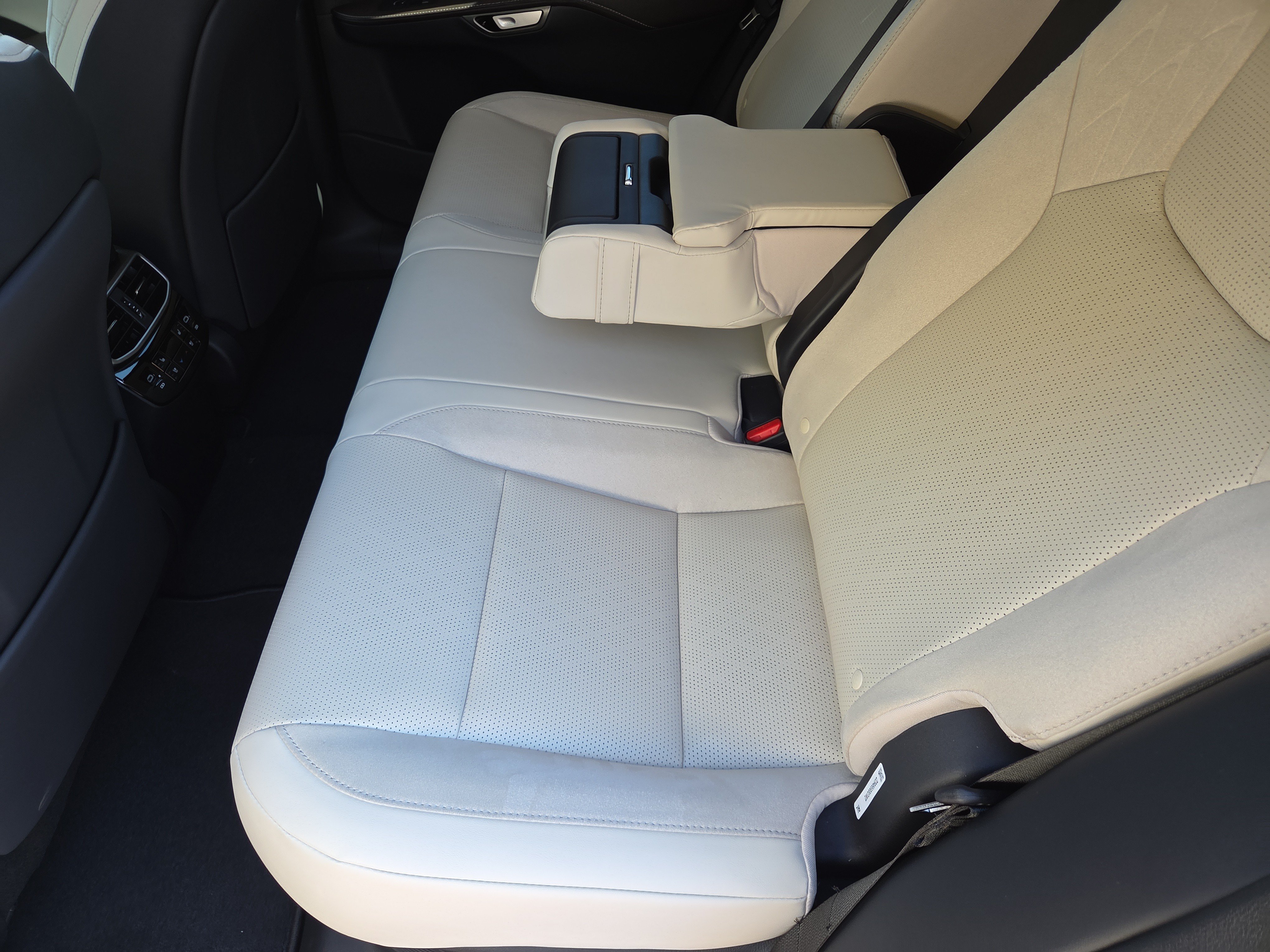 New 2026 Lexus RX 350 w/ Convenience Package AWD/4WD image 10