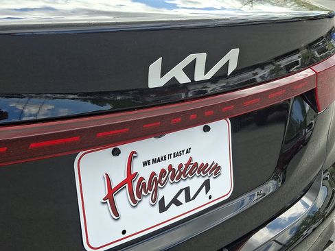 Used 2023 Kia Forte LXS FWD image 31