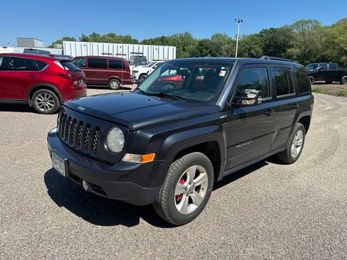 Used 2014 Jeep Patriot Sport w/ Power Value Group AWD/4WD image 3
