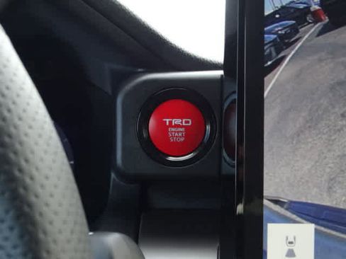 Used 2024 Toyota Tacoma TRD Off-Road w/ TRD Off Road Upgrade Package AWD/4WD image 42