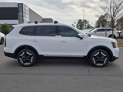 New 2025 Kia Telluride EX image 8