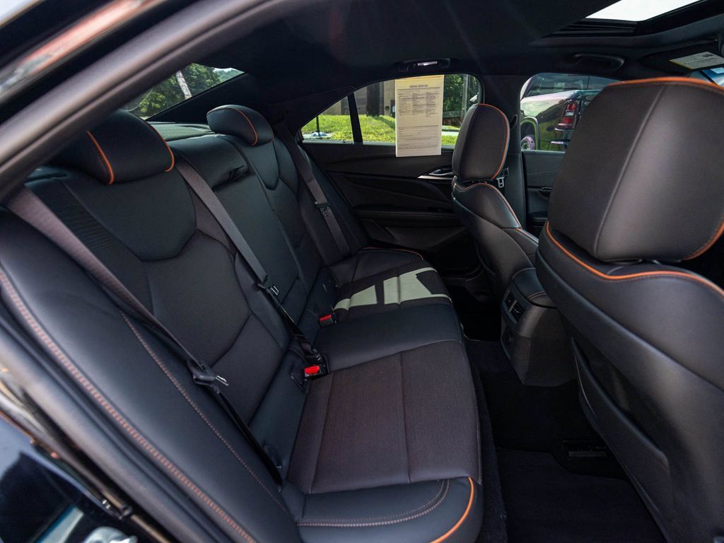 Used 2025 Cadillac CT4 V AWD/4WD image 30