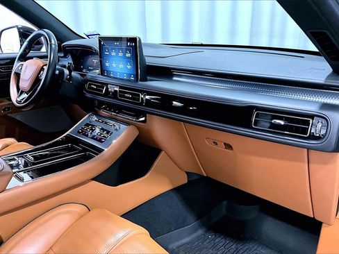 Used 2023 Lincoln Aviator Black Label image 28