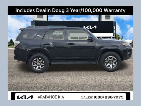 Used 2024 Toyota 4Runner TRD Off-Road Premium image 1