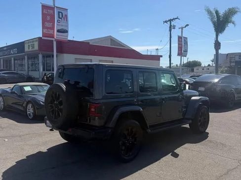 Used 2021 Jeep Wrangler Unlimited Sahara w/ Cold Weather Group AWD/4WD image 4