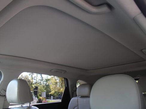 Certified 2023 Kia Sorento S w/ Panoramic Sunroof Package FWD image 59
