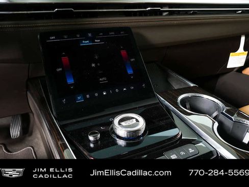 New 2026 Cadillac Escalade Luxury w/ Touring Package AWD/4WD image 18