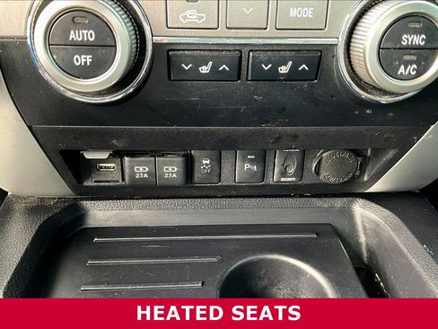 Used 2021 Toyota Tundra Limited w/ Limited Premium Package AWD/4WD image 17