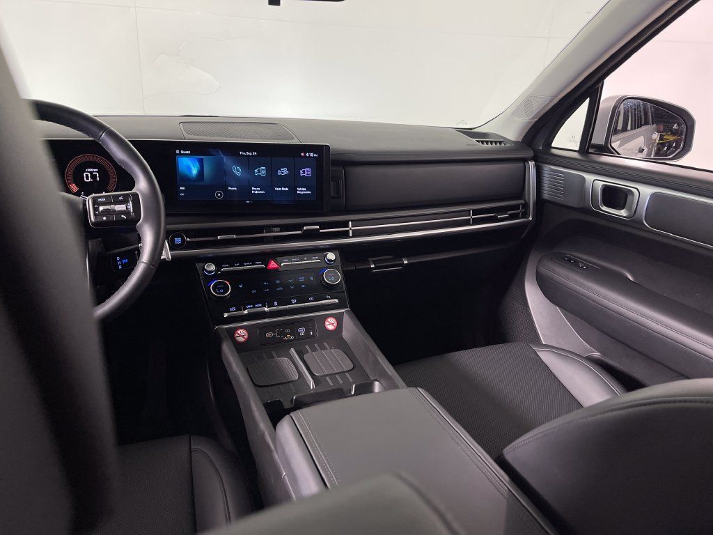 Certified 2026 Hyundai Santa Fe SEL FWD image 18