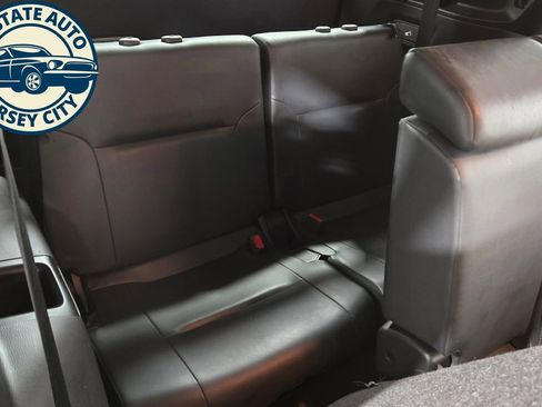 Used 2022 Mitsubishi Outlander SE AWD/4WD image 36