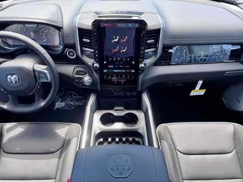 New 2026 RAM 1500 Laramie AWD/4WD image 10