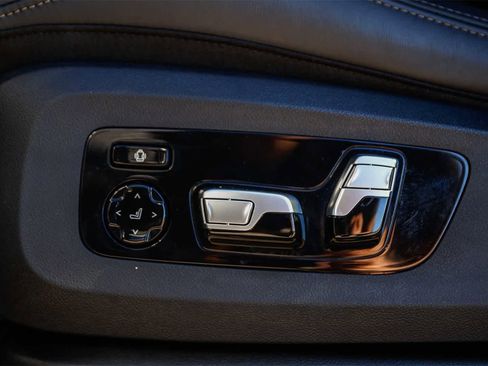 Used 2022 BMW ALPINA XB7 image 22