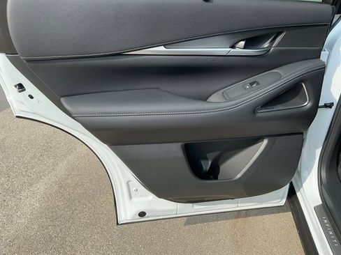 New 2026 INFINITI QX60 Luxe w/ Family Package image 26