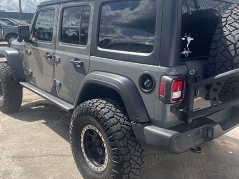 Used 2021 Jeep Wrangler Unlimited Sport AWD/4WD image 8