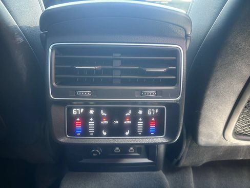 Used 2022 Audi Q7 3.0T Premium Plus AWD/4WD image 15