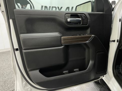 Used 2020 Chevrolet Silverado 1500 RST w/ Bed Protection Package AWD/4WD image 13