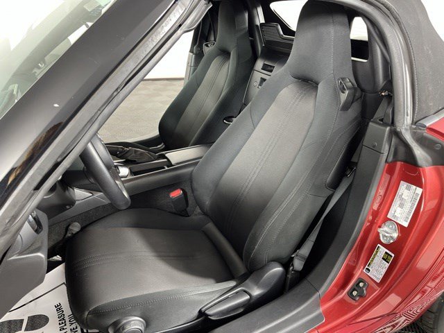 Used 2016 MAZDA MX-5 Miata Sport RWD image 15