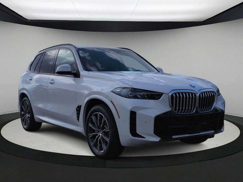 Used 2026 BMW X5 xDrive50e w/ M Sport Package AWD/4WD image 2