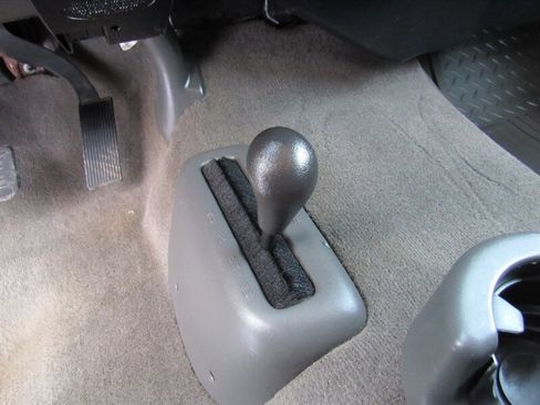 Used 2006 Chevrolet Silverado 2500 LT image 13