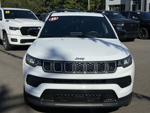 New 2025 Jeep Compass Sport image 9