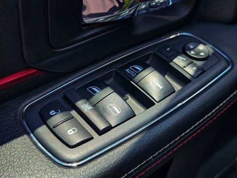 Used 2018 RAM 1500 Rebel w/ Luxury Group AWD/4WD image 13