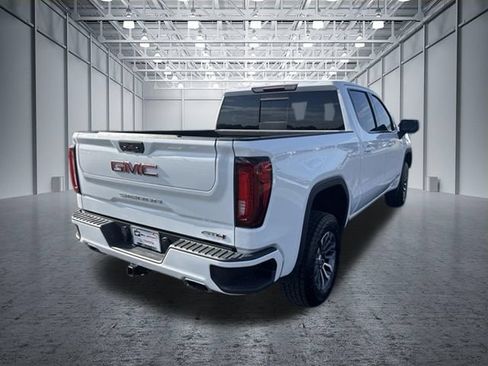Used 2021 GMC Sierra 1500 AT4 w/ AT4 Preferred Package AWD/4WD image 5