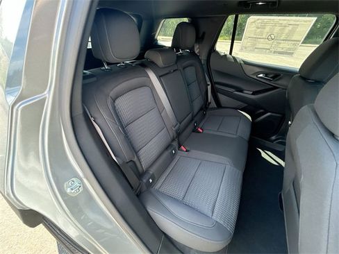 New 2025 Chevrolet Equinox LT image 27