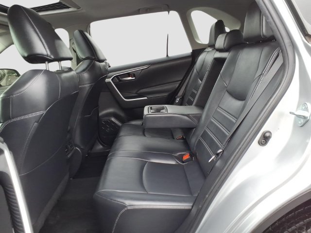 Certified 2020 Toyota RAV4 XLE Premium FWD image 17