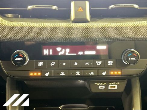 New 2026 Subaru Outback Limited AWD/4WD image 17