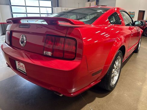 Used 2005 Ford Mustang GT Premium image 46