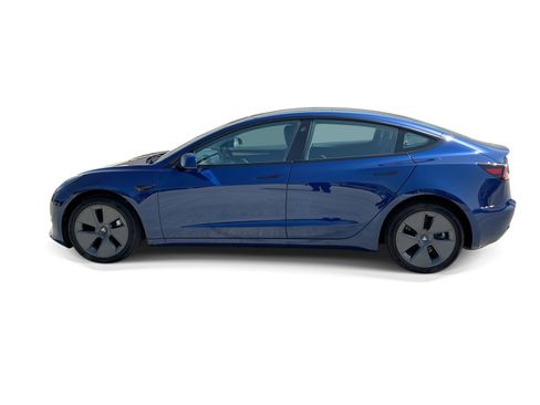 Certified 2023 Tesla Model 3 Standard Range RWD image 3