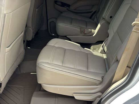 Used 2019 GMC Yukon Denali w/ Denali Ultimate Package RWD image 16